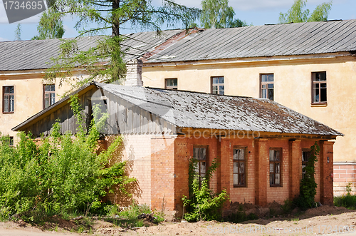 Image of abandoned house