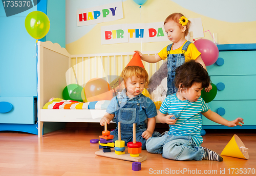 Image of Kids playing on birthday party