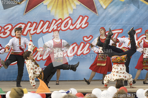 Image of ensemble of culture dance Dubrovitsy