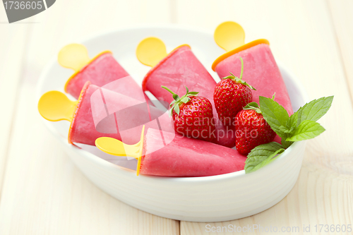 Image of strawberry ice cream