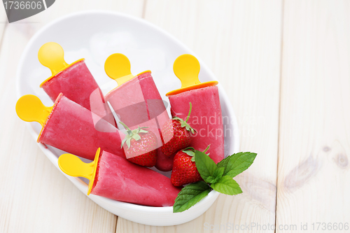 Image of strawberry ice cream