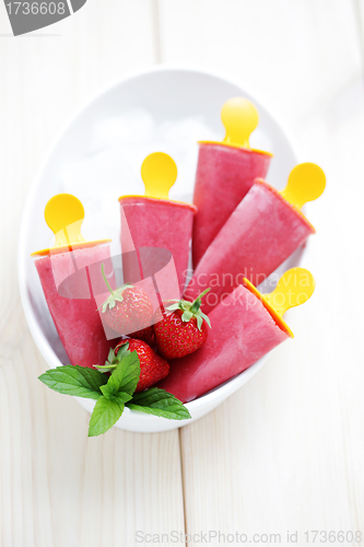 Image of strawberry ice cream