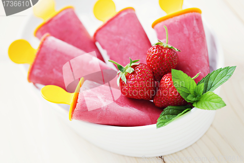 Image of strawberry ice cream