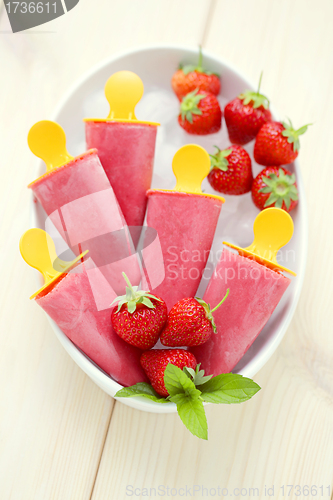 Image of strawberry ice cream