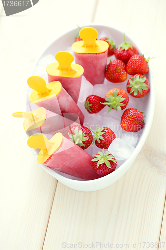 Image of strawberry ice cream