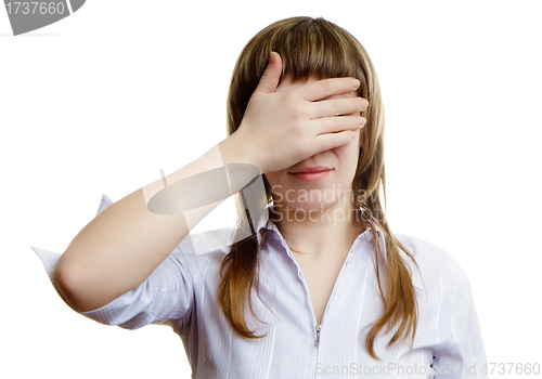 Image of young girl closes her eyes