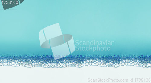 Image of water bubbles close up