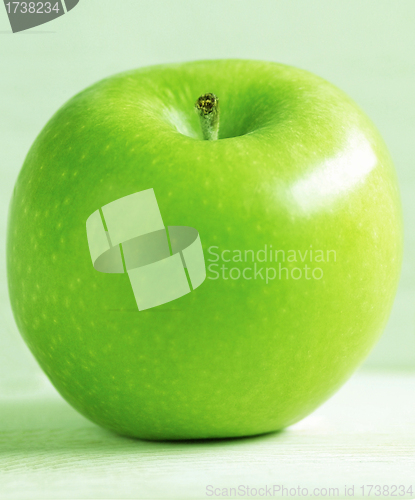 Image of closeup isolated juicy green apple