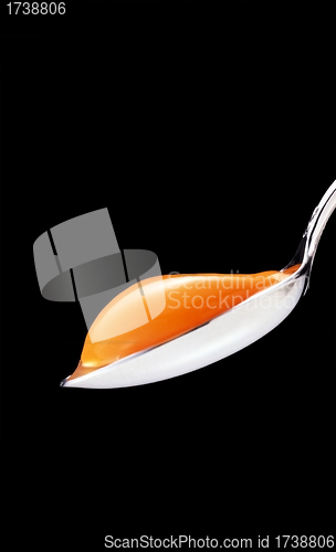 Image of yolk in the spoon