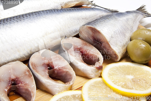 Image of Fish with lemon and olive