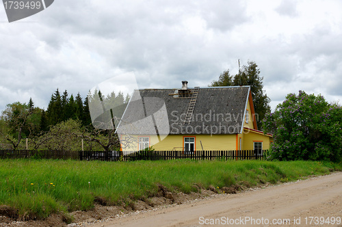 Image of The house at road