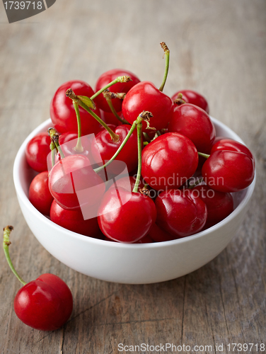 Image of fresh red cherries