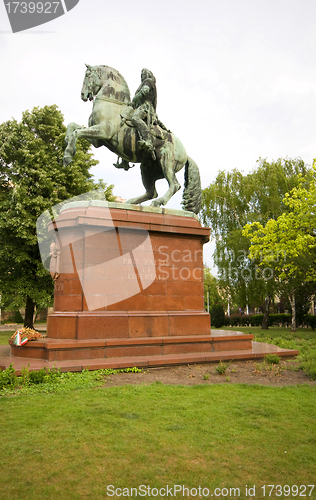 Image of statue of Francis II Rákóczi Hungarian Parliament Lajos Kossuth 