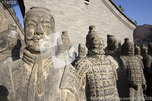 Image of Figures of Soldier and Horses Clay