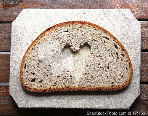 Image of bread slice heart