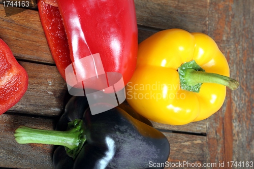 Image of different colored paprikas