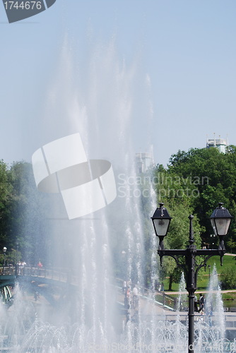 Image of high fountain in moscow city park