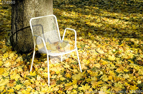 Image of Deserted chair 07