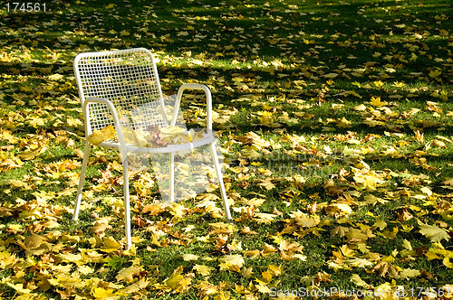 Image of Deserted chair 06