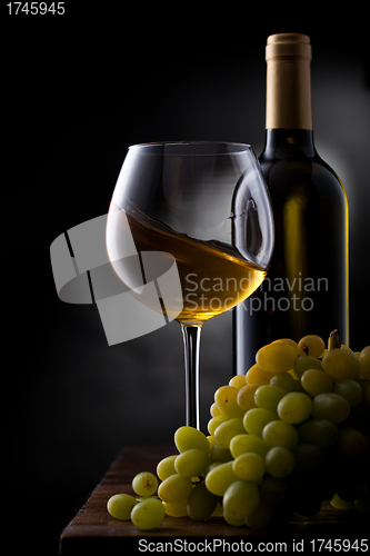 Image of Yellow wine