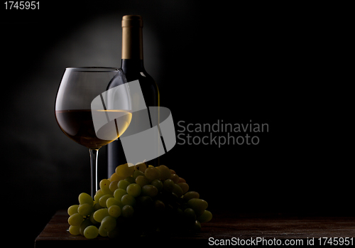 Image of Yellow wine