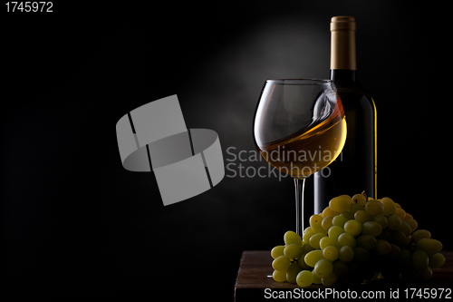 Image of Yellow wine