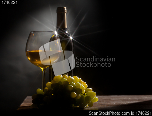 Image of Yellow wine