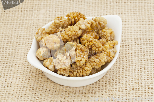 Image of sun-dried white mulberry berries
