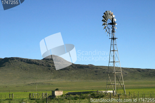 Image of Old wind pump 