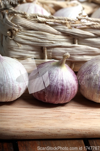 Image of fresh garlic bulbs