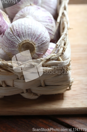 Image of fresh garlic bulbs