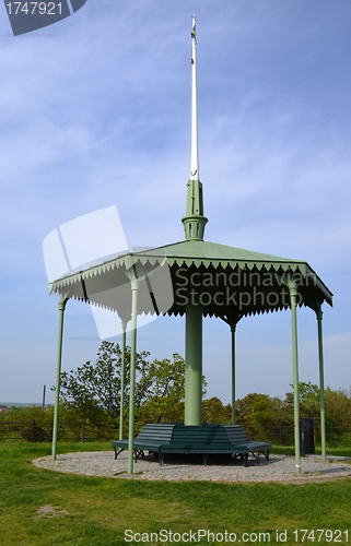 Image of Bench with roof