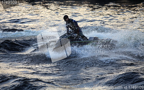 Image of splashes and waves