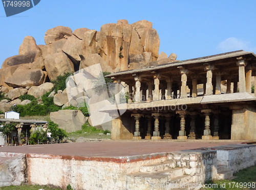 Image of scenery around Hampi