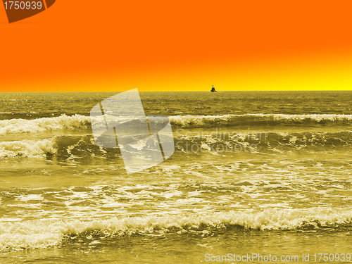 Image of  ship on the ocean gorozonte