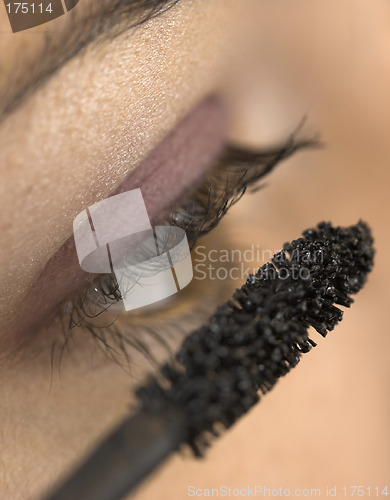 Image of Applying make-up