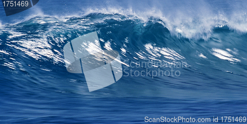 Image of ocean wave