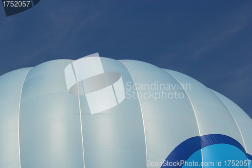 Image of top of hot air balloon