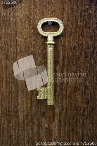 Image of Old key.