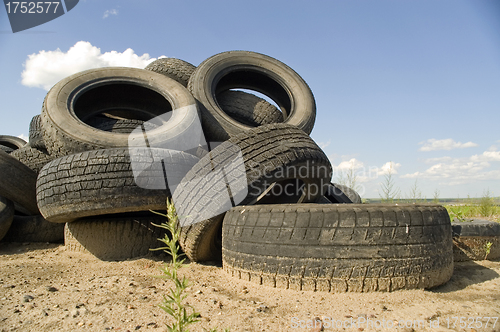 Image of Heap of the old worn out automobile tyre covers.