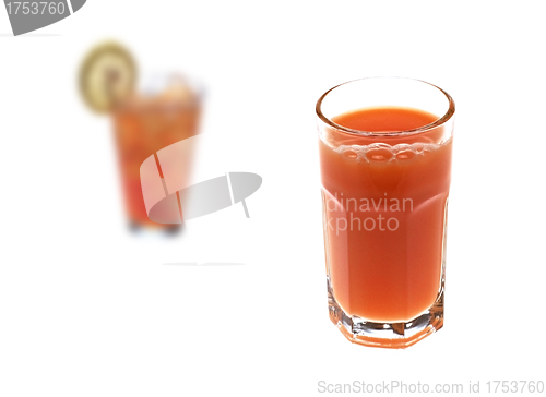 Image of two glasses of juice with tomato