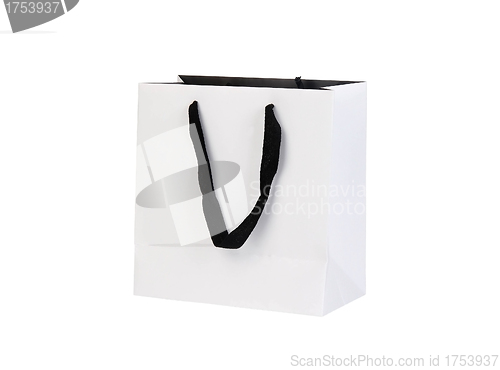 Image of White beamless paper-bag with cords.