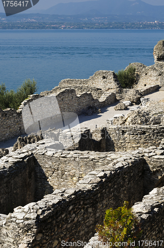 Image of Roman ruins on Garda Lake in Sirmione, Italy