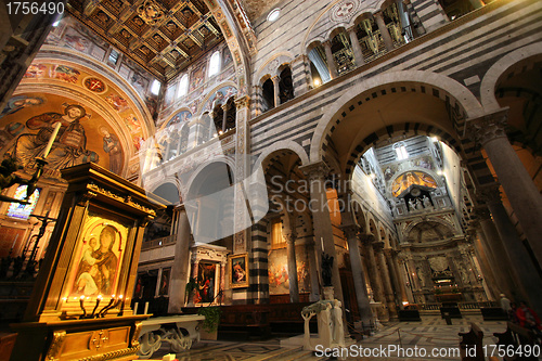 Image of Pisa cathedral