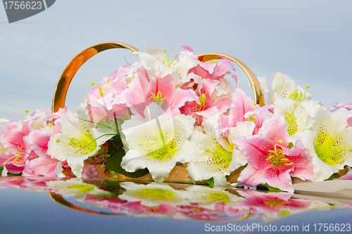 Image of Wedding of flowers and rings