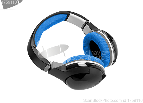 Image of blue headphones ready to be plugged into a stereo