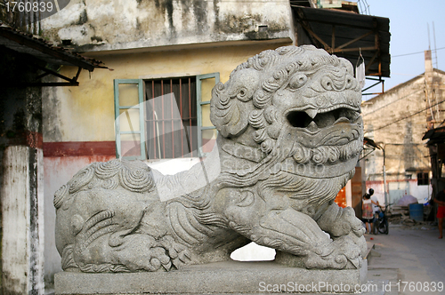 Image of Chinese lion statue