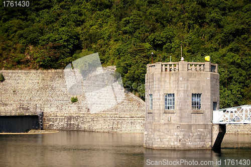 Image of Tower dam in reservoir
