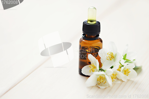 Image of jasmin essential oil