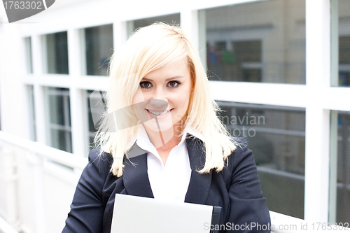 Image of Smiling business woman